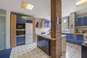 Photo 8- click for photo gallery